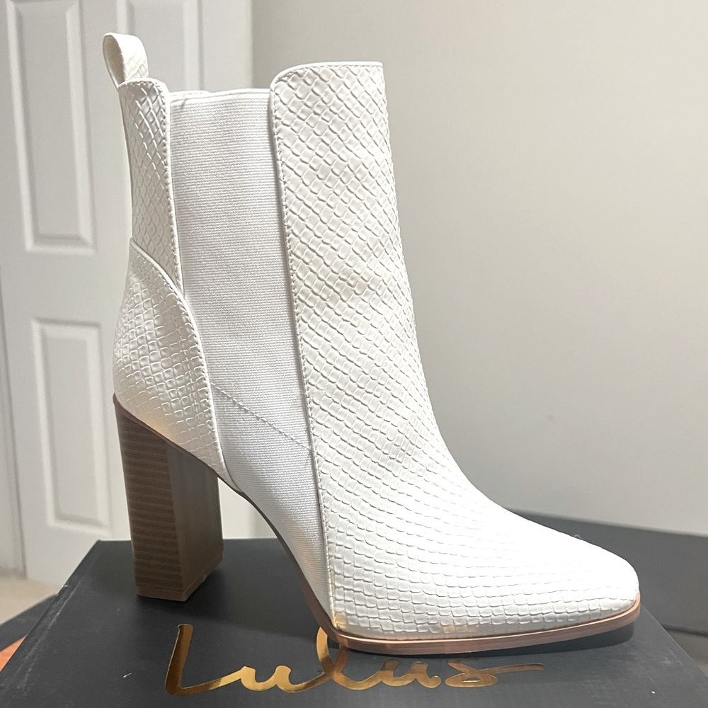 Women’s White Booties